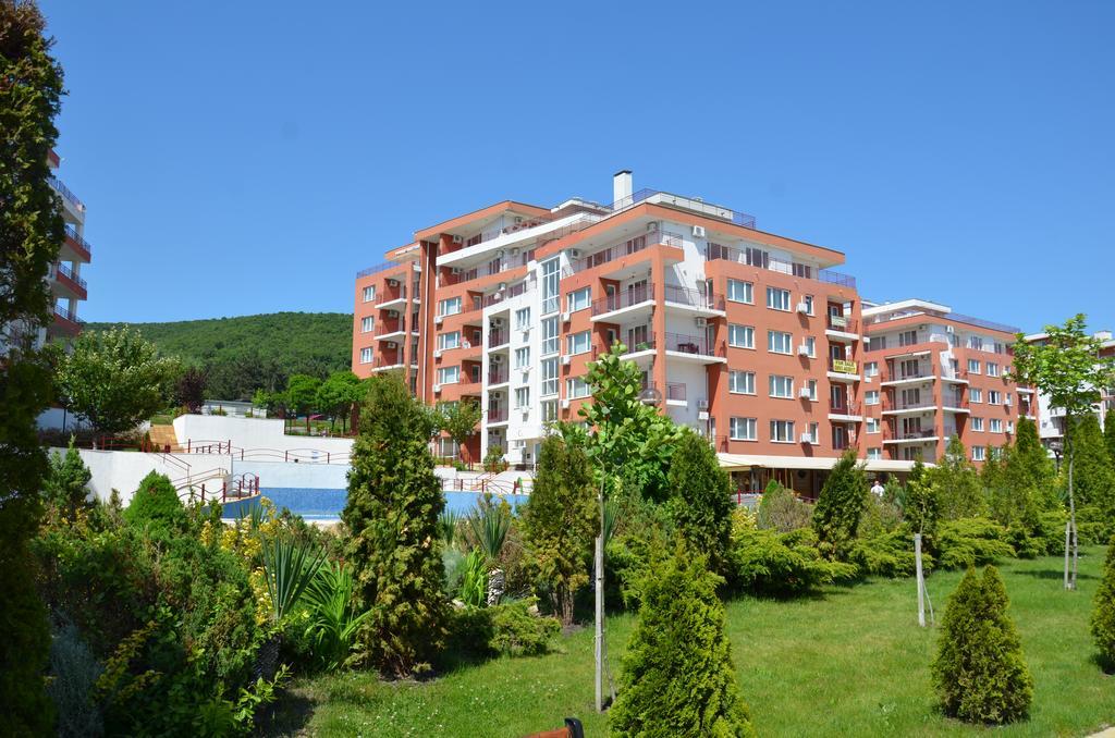 Single Private Apartments In Marina View Fort Beach Sveti Vlas Exterior photo